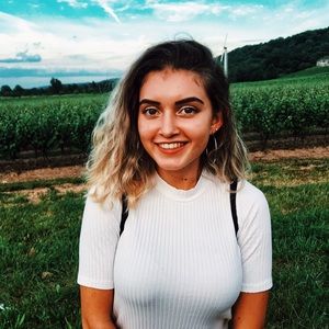 Meet your Posher, Serena